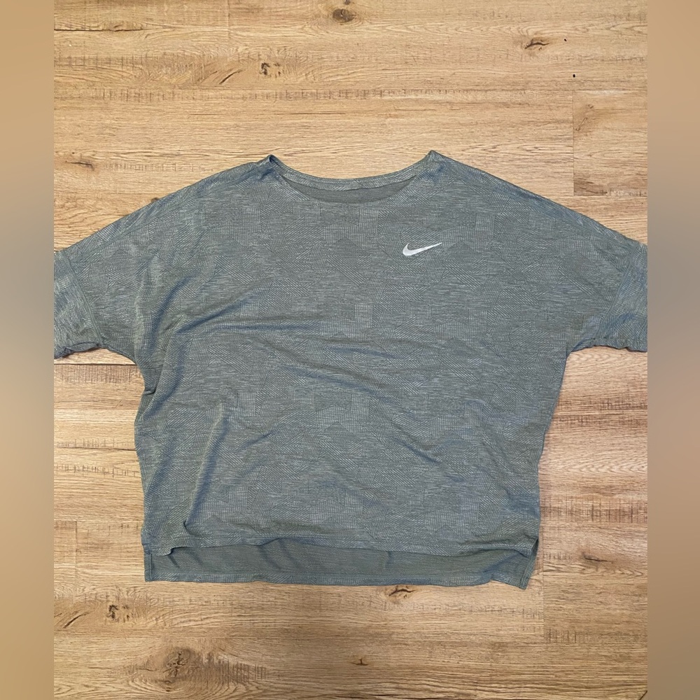 Nike Dri Fit Short Sleeve Training Shirt
